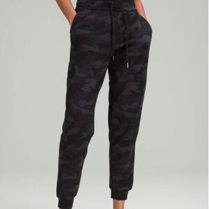 Lululemon Scuba High-Rise French Terry Jogger